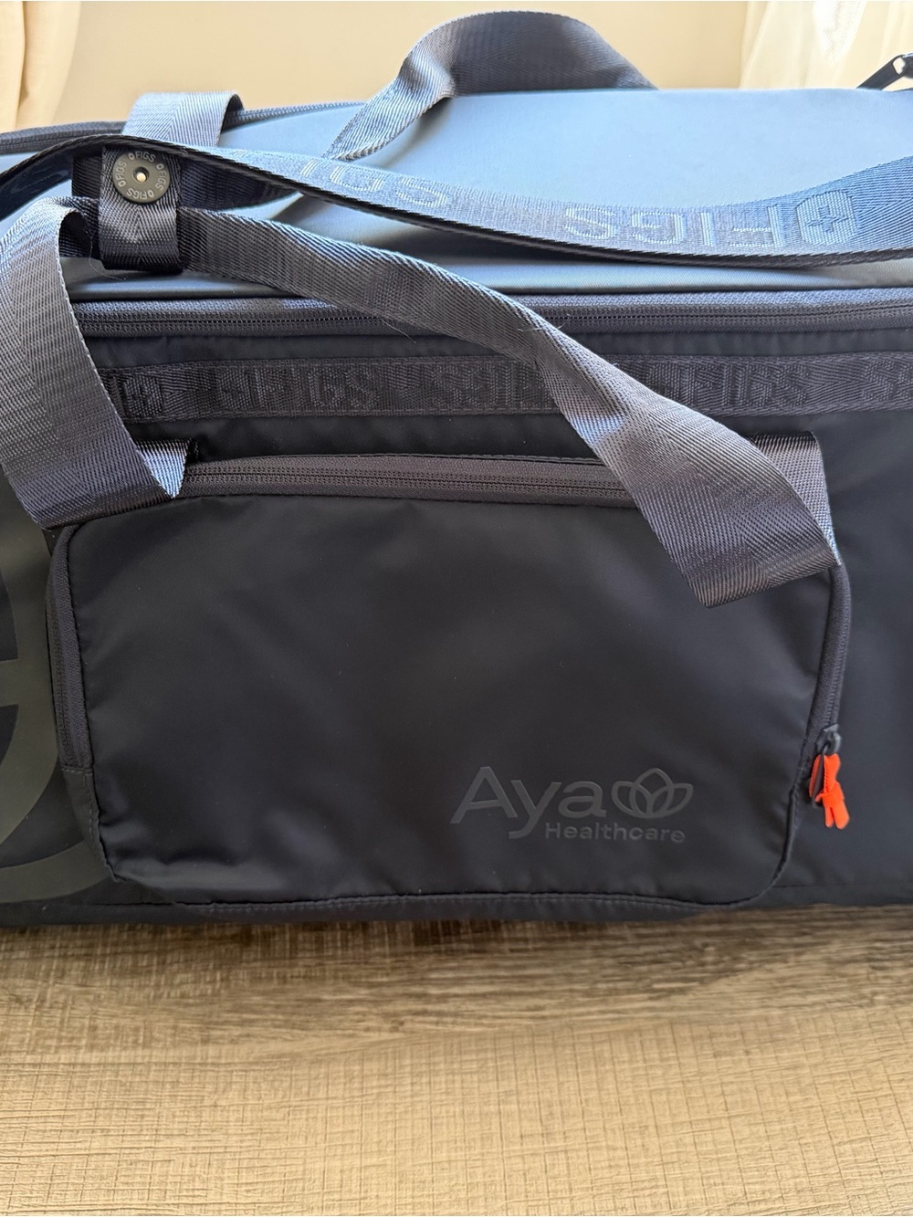 Figs Aya Healthcare
Midnight Navy Nylon
Weekender Duffle Work Bag- NEW